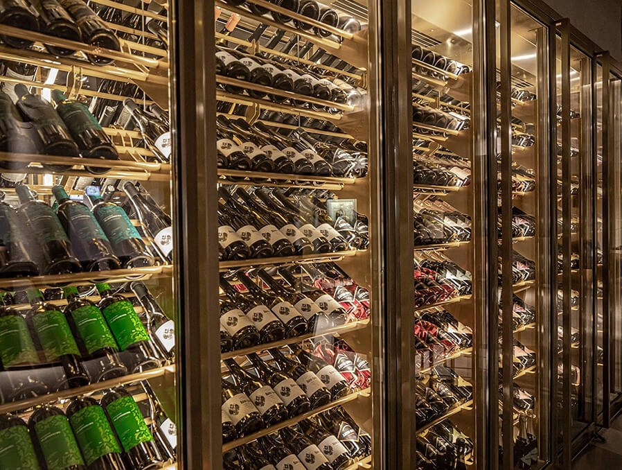 Винный шкаф для ресторана «1870 Абрау-Дюрсо» (Cтарый Арбат)