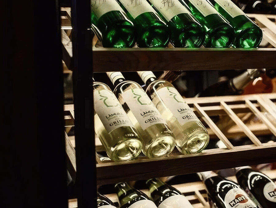 Винный шкаф для ресторана «Магадан» (Новая Москва)