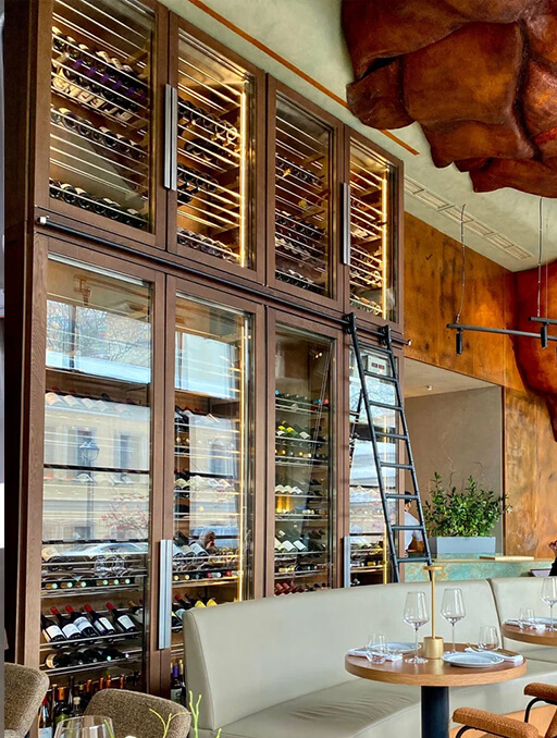 Винный шкаф для ресторана «Phantom»