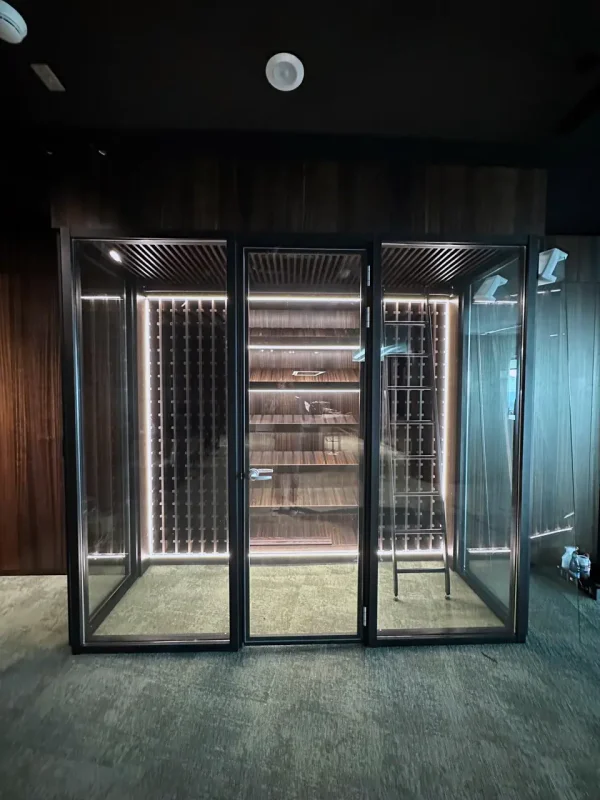 Винная комната в офисе Москва-Сити