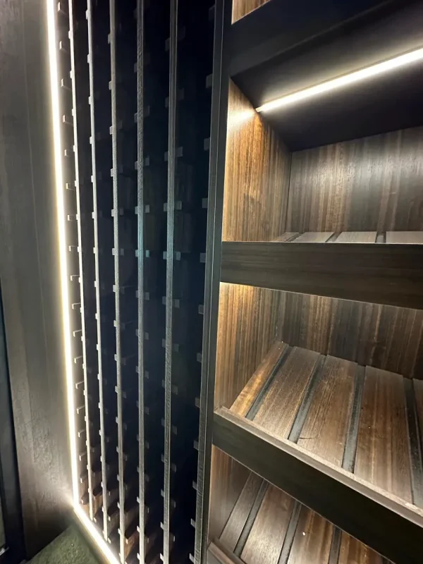 Винная комната в офисе Москва-Сити